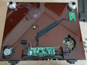 レコードプレーヤー　底面②